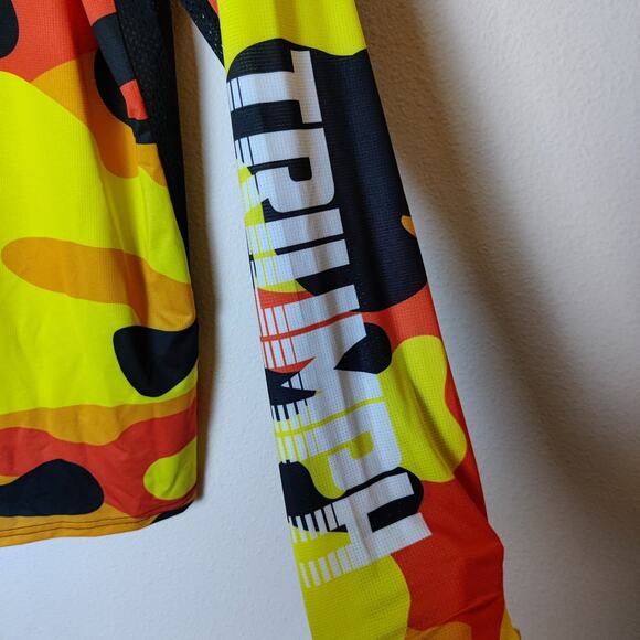 Triumph Motorcycles Lava Camo Long Sleeve Lightweight Moto Jersey Medium - Picture 6 of 12